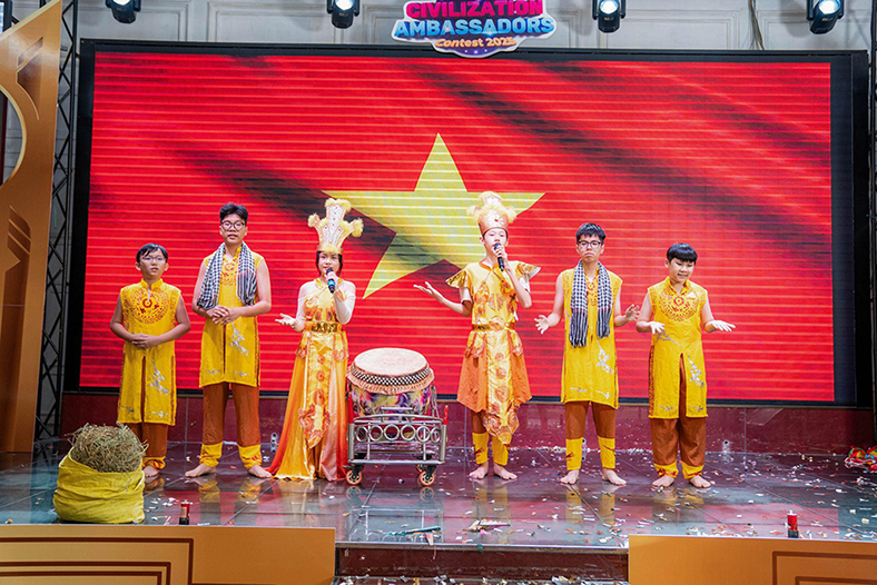 Chung kết hùng biện tiếng Anh 'Đại sứ văn minh'