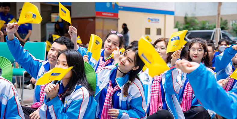 Mùa hè xanh HUTECH 2025: Hành trình người trẻ đi gieo mầm yêu thương