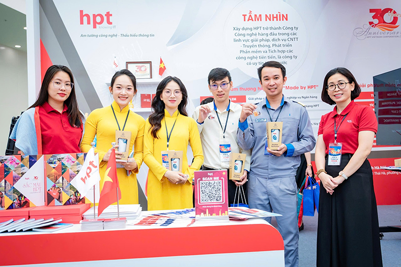 HPT tham gia Triển lãm A80 'Rạng rỡ Việt Nam'