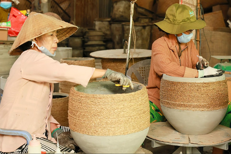 Những làng nghề truyền thống đang thắp lửa văn hoá giữa lòng thành phố