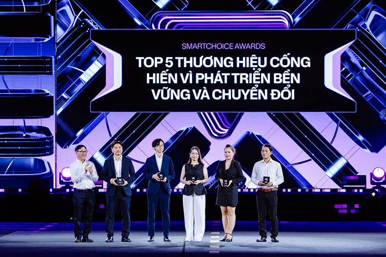 J&T Express lan tỏa giá trị phát triển bền vững tại Better Choice Awards 2025