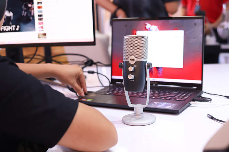 PGI mang trải nghiệm 'Trạm âm thanh, chạm cảm xúc' đến triển lãm P.H.E Show
