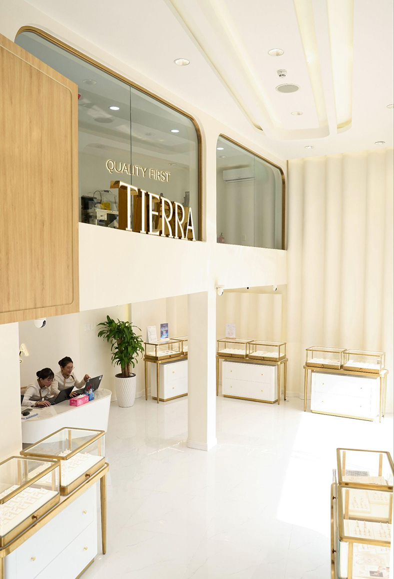 Tierra Diamond khai trương cửa hàng mới tại Ngã Sáu Phù Đổng