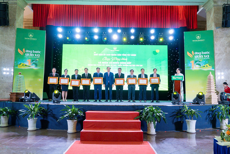 15 năm vững bước vươn xa: Trường đại học Tân Tạo khẳng định tầm vóc mới