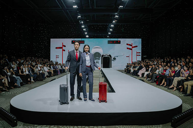 An Phước lần đầu đưa bộ sưu tập Conscious Traveler lên sàn diễn thời trang