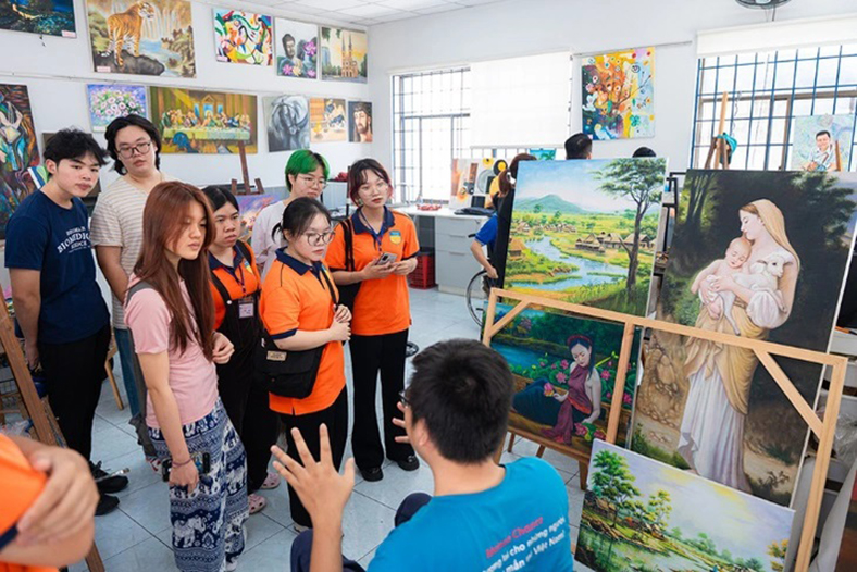 Những bài học trưởng thành từ môi trường đa văn hóa