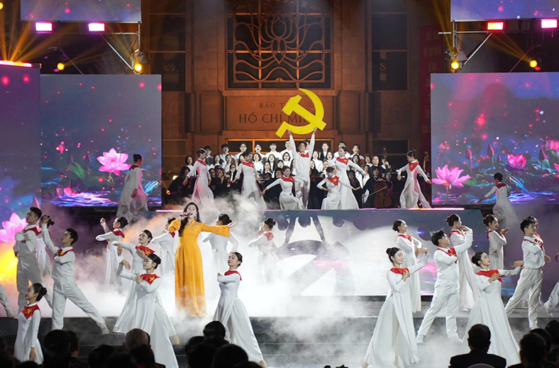 Chương trình Cầu truyền hình Kỷ niệm 85 năm Ngày Bác Hồ về nước