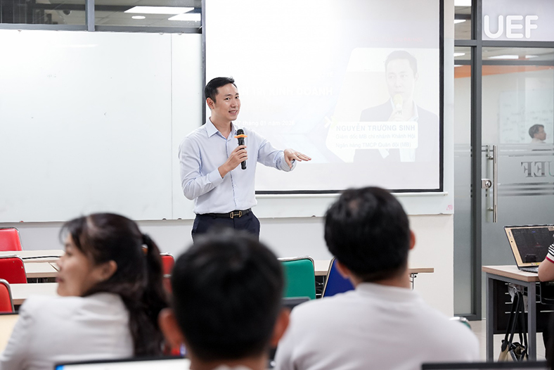 Chương trình đào tạo Thạc sĩ UEF: Nâng tầm tư duy quản trị thực chiến