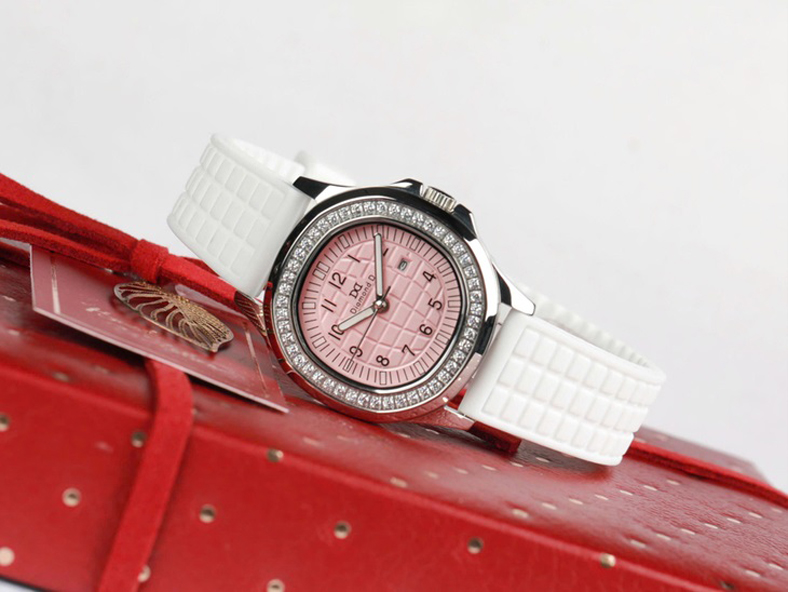 Đăng Quang Watch ra mắt bộ sưu tập Diamond D dịp 8-3