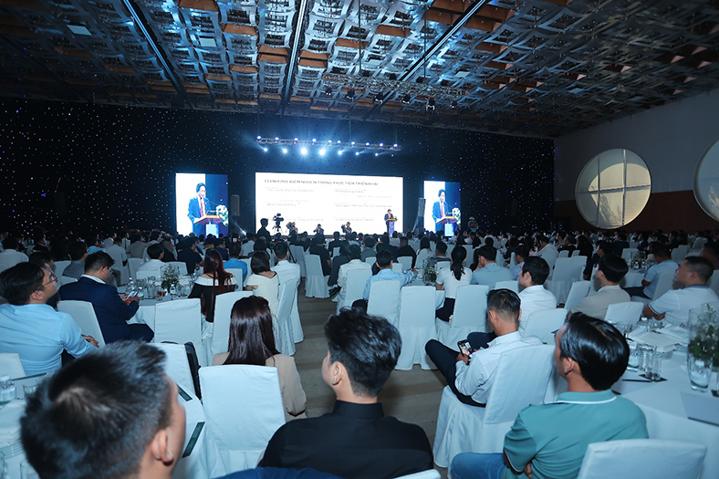 Họp mặt tân niên cộng đồng điện mặt trời toàn quốc 2026