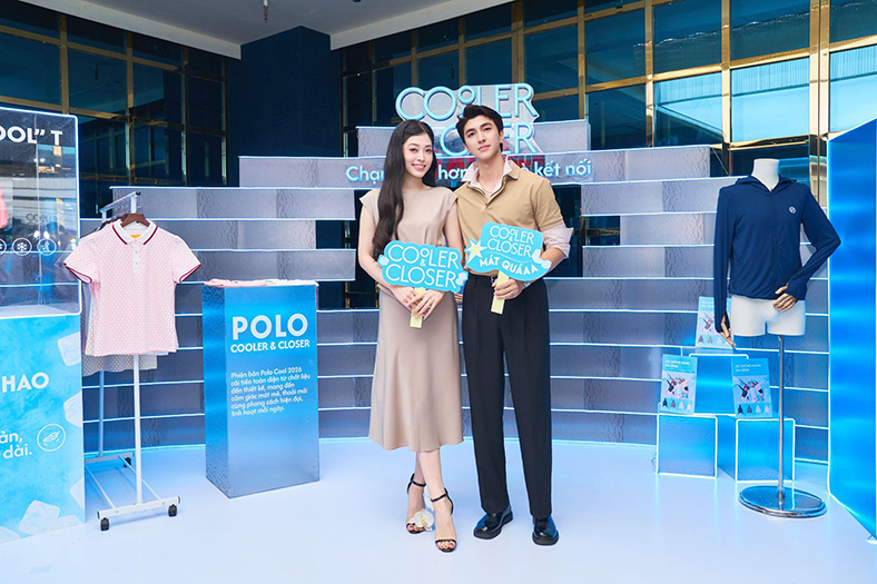 Người trẻ chọn 'mặc mát' giữa mùa nắng nóng