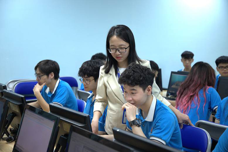 AI bùng nổ: chọn khối ngành công nghệ nào để không bị thay thế?