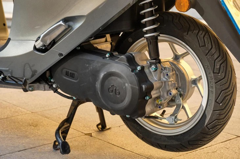 Dat Bike ERA: Khi xe điện không còn đi kèm những sự đánh đổi