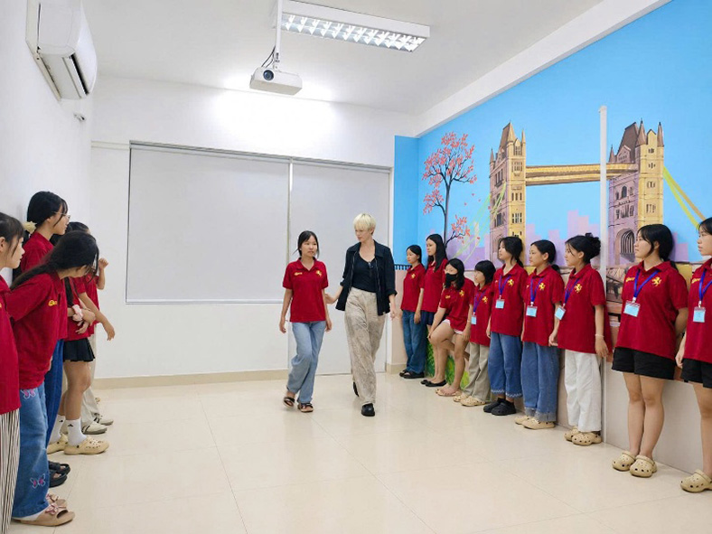 Trại hè tiếng Anh RES 2026: Dám nói, dám sai để trưởng thành