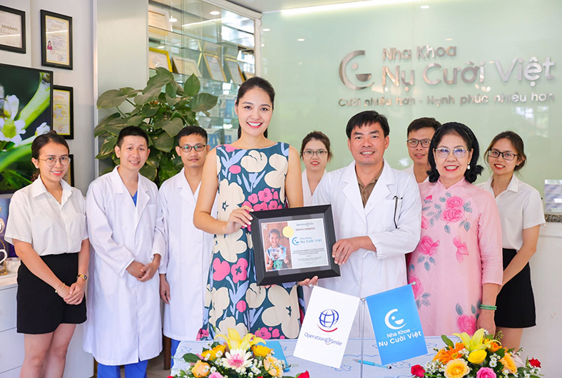 Nha khoa Nụ Cười Việt: 20 năm gieo hạnh phúc bằng nụ cười!