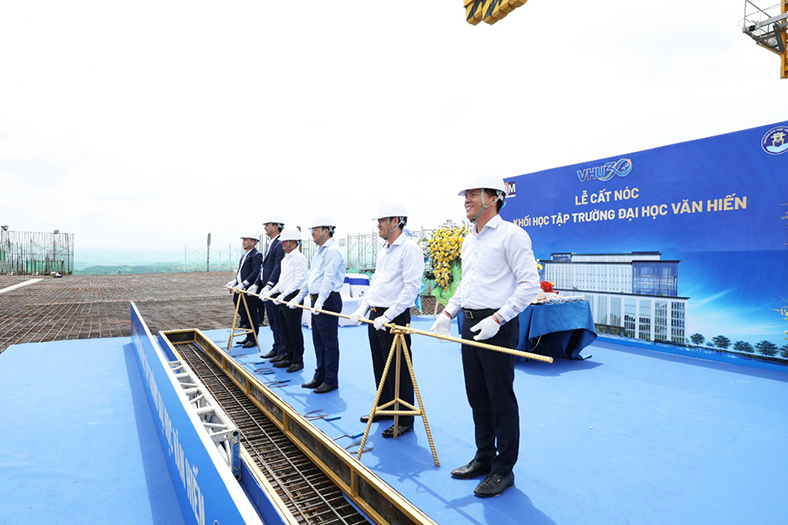 Trường Đại học Văn Hiến cất nóc Khối đào tạo học tập thực hành HEC2