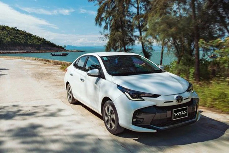 Toyota thêm Corolla Cross và Innova Cross vào danh mục xe ưu đãi tháng 9