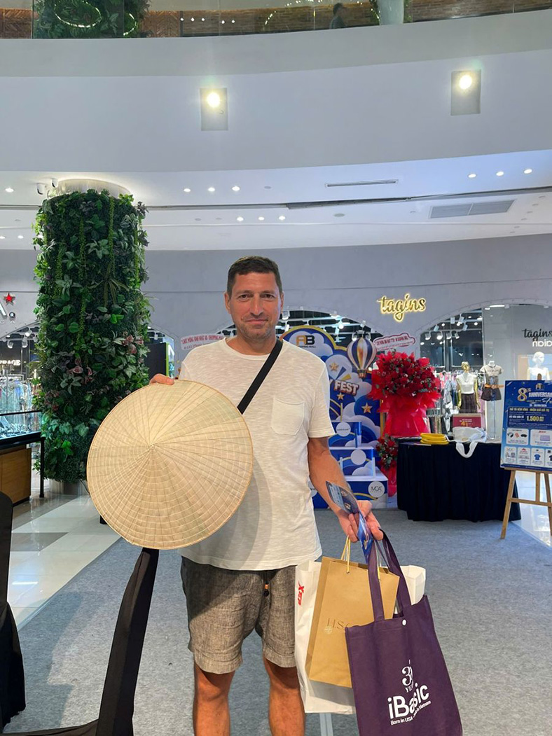 Lễ hội kỷ niệm 8 năm A&B Shopping Mall: 'Chạm dấu ấn - Đậm tri ân'
