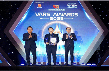 Batdongsan.com.vn được vinh danh Top 1 Thương hiệu Công nghệ bất động sản