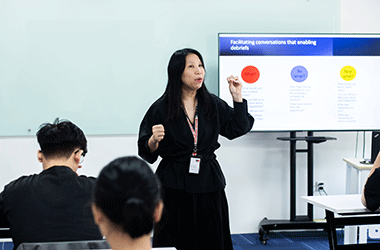 Cánh cửa đến với nghề Phân tích kinh doanh