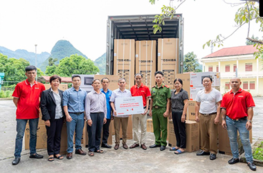 Thắp sáng hy vọng, sẻ chia yêu thương đến vùng cao Lào Cai