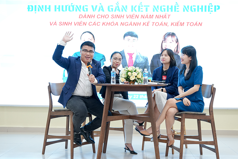 Học kiểm toán với học phí ổn định tại trường đại học song ngữ
