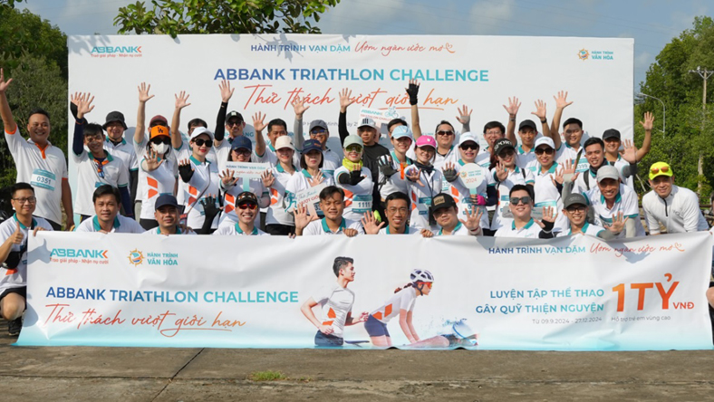 Khánh thành nhà bán trú và công trình phụ trợ cho trẻ em Sơn La