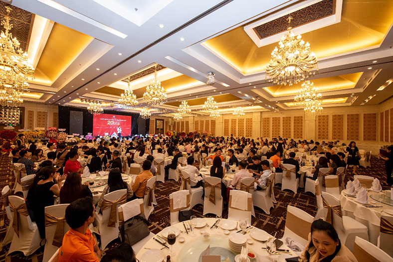 Vạn Xuân Group kỷ niệm 20 năm với chuỗi hoạt động kết nối cảm xúc
