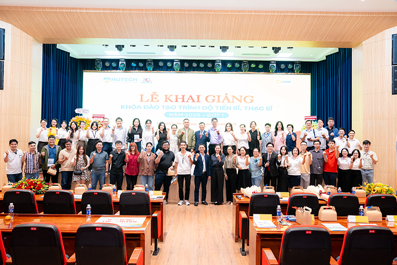 HUTECH khai giảng cho tân học viên cao học và nghiên cứu sinh