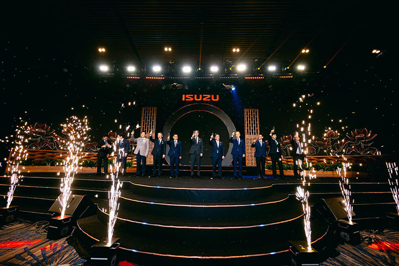 Isuzu Việt Nam kỷ niệm 30 năm thành lập