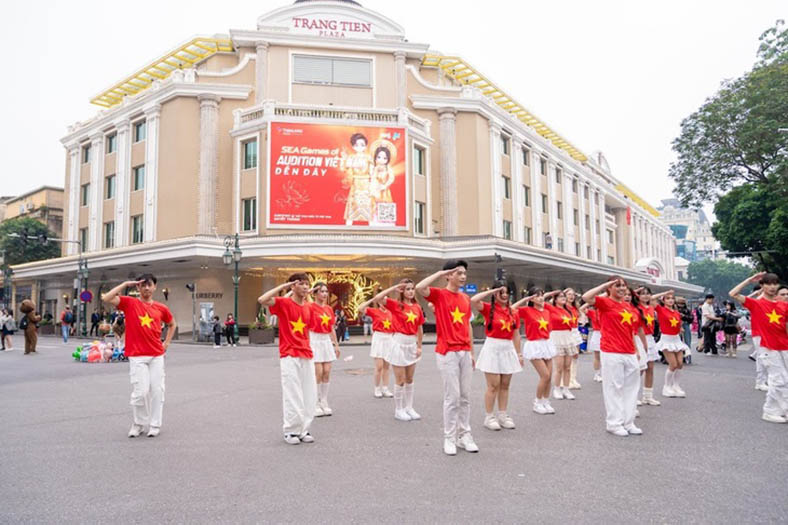 Giới trẻ tiếp lửa đội tuyển Audition Việt Nam qua điệu nhảy tự hào SEA Games 33